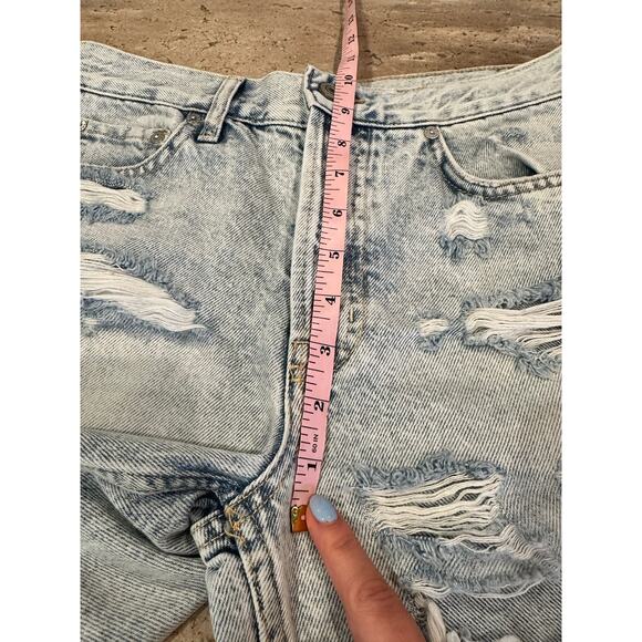 NEW NWT We The Free Denim Distressed Light Wash Jean Shorts size 24 - Picture 7 of 8